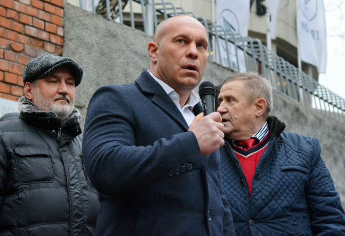 Оросыг дэмжигч Украины парламентын гишүүн асан Москва хотын захад алагджээ