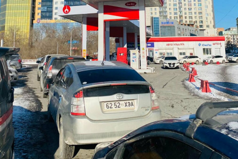 Гадаад валютын нөөц нэмэгдэж, шатахуун хомсдсон долоо хоног
