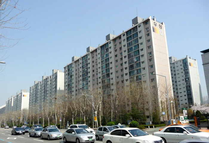 Өмнөд Солонгост давхар хоорондын дуу тусгаарлалтын стандартыг хангаагүй орон сууцны барилгуудыг хүлээж авахгүй боллоо