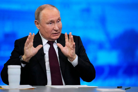Путин өндөгний үнийн өсөлтөд Оросын ард иргэдээс уучлал гуйв