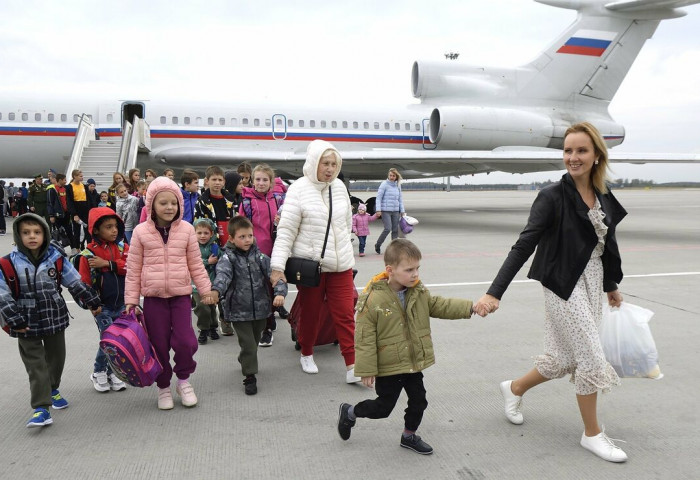 Орос руу нүүлгэн шилжүүлсэн хүүхдүүдийг төрөл төрөгсөдтэй нь уулзуулах тухай