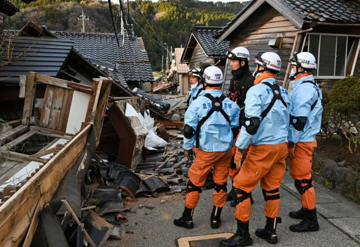 Японд болсон газар хөдлөлтийн улмаас 84 хүн амь үрэгдэж, 179 хүн сураггүй болоод байна