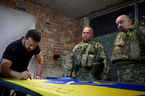 Украины фронтын байдал хүндхэн байна