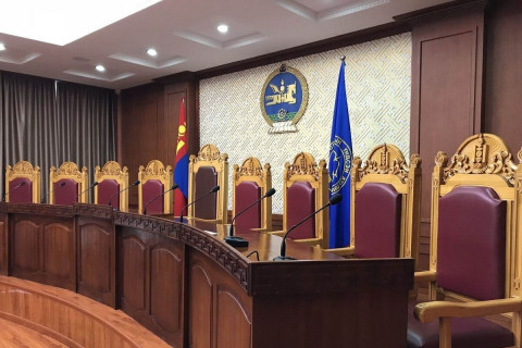 Цэц “…Онцгой дэглэм тогтоож Үндсэн хуулийн зөрчсөн” гэж дүгнэхэд бэлэн болжээ