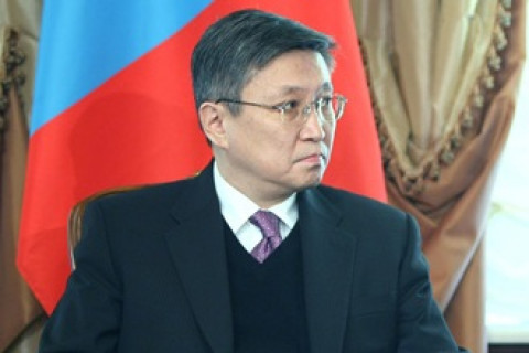 С.Баяр иргэдийг доромжилж, тохуурхаж байна