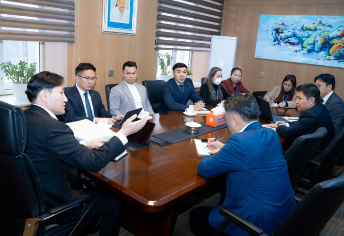 И-Монгол академи” УТҮГ болон Газар зохион байгуулалт, геодези, зураг зүйн ерөнхий газар хамтарсан уулзалтыг зохион байгууллаа