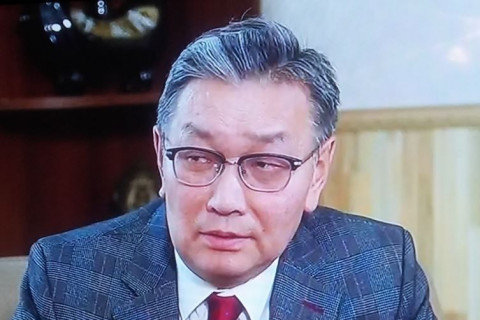 Д.Баярхүү: Сэтгэлээ онгойтол хараацгаа! Кортизол мандтугай! (2)