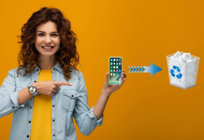 Apple-ийн Эдди Кью: Одоогоос 10 жилийн дараа iPhone үгүй болно
