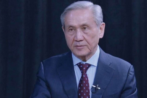 Н.Энхбаяр: Дангаараа Засгийн газраа байгуулах нь Үндсэн хуулийн зарчимд нийцнэ