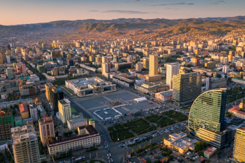 Улаанбаатарт 31 хэм дулаан. Оройдоо бага зэргийн аадар бороо орно