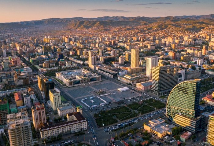 Улаанбаатарт 31 хэм дулаан. Оройдоо бага зэргийн аадар бороо орно