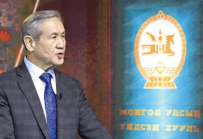 Н.Энхбаяр: Засгийн газрыг Үндсэн хуулийн бус замаар, хуйвалдааны аргаар унагахыг оролдож байна