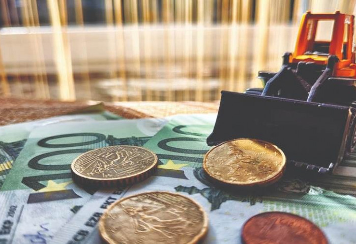 Нэг л өдөр “Эрдэнэт”-ийг дахиад оросуудтай, “Оюу толгой”-г хятадуудтай ярихаар болчихсон байх вий!