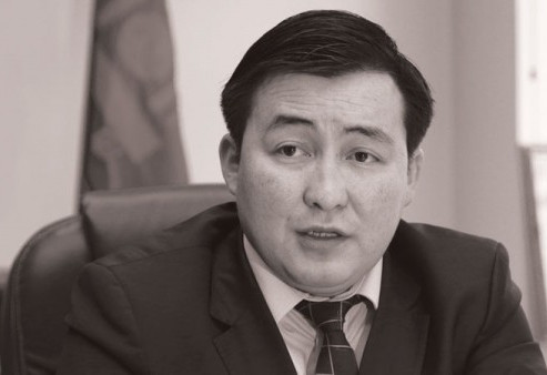 Э.Галбадрал: Газрын хэвлийн баялагаа ашиглуулж байгаа улс нь өрөнд ороод байна гэдэг буруу, энэ гэрээг яаралтай сайжруулах хэрэгтэй