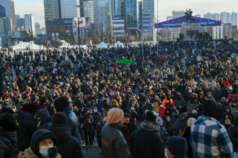 Нийгмийн бухимдал тэсрэх, дэлбэрэх аюултай