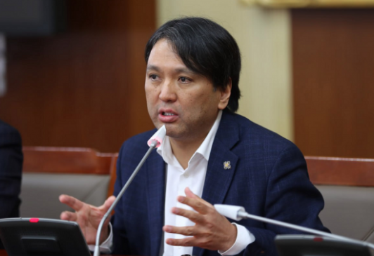 Т.Доржханд улс төрөөс явбал Монгол Улс сүйрнэ гэв үү?!