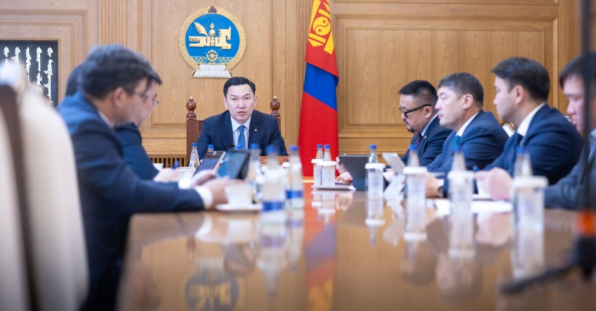 Татварын тухай хуульд аж ахуйн нэгж, иргэддээ боломж олгосон нэмэлт, өөрчлөлт оруулж, яаралтай хэлэлцүүлэхийг Ерөнхий сайд Н.Учрал үүрэг болголоо