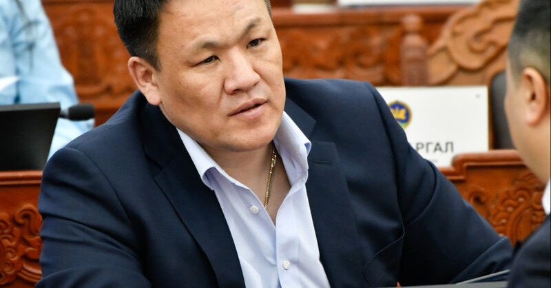 Шадар сайд Н.Номтойбаяр “Замын-Үүд” чөлөөт бүсийн захирагчаар Т.Есөнтөмөрийг томилжээ