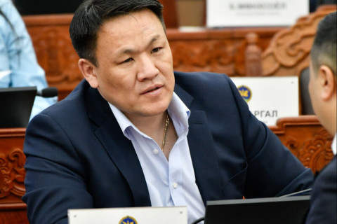 Шадар сайд Н.Номтойбаяр “Замын-Үүд” чөлөөт бүсийн захирагчаар Т.Есөнтөмөрийг томилжээ