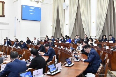 Парламентын хэлэлцэн шийдсэн онцлох асуудлууд