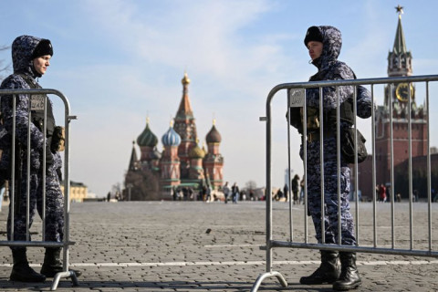 Кремлийг нөмөрсөн урвалтын давалгаа