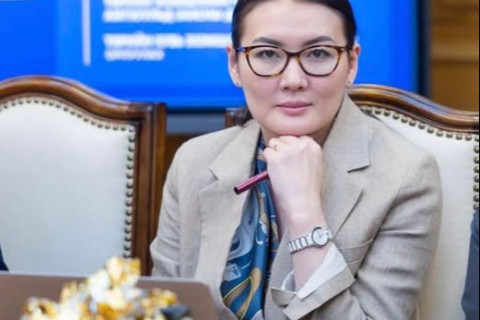 “Эрдэнэс Монгол” ХХК-ийг удирдах Д.Цолмон гэж хэн бэ?