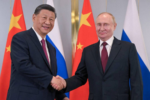 Путин Хятадад айлчилж байна
