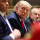 Трампын шаардлагаас болж, Ормузын хоолойг нээх хэлэлцээ удаашрав