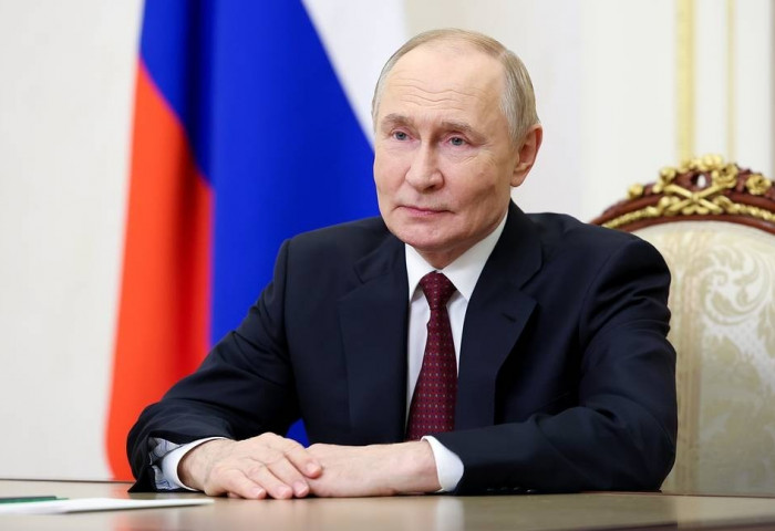 Түүх өөрт нь ялалт авчирна гэж Путин найдсаар...