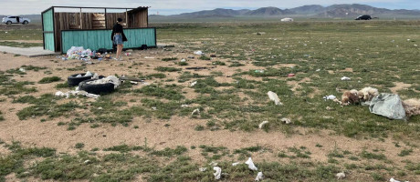 Нийтийн боловсон бие засах газаргүй 100 жилийн түүхтэй сумууд