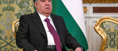 Бүгд Найрамдах Тажикистан Улсын Ерөнхийлөгч Эмомали Рахмон гэж хэн бэ?
