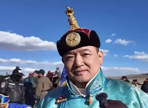 Х.Бат-Эрдэнэ хоёр тэрбумаар морь авч “тансаглаад” татвар төлөгчид 74 тэрбумын зээлийнх нь хохирлыг төлсөөр байх уу?