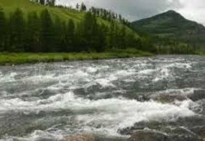 Хэнтийн болон Ултайн нуруунаас эхтэй голууд үерийн түвшинг 15-75 см даван үерлэж байна