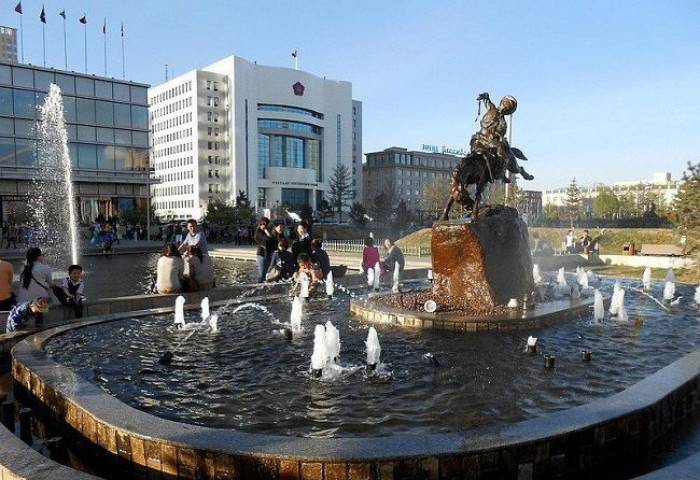 Улаанбаатарт 20-22 градус дулаан байна