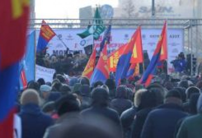 Монголчууд жагсах эрхээ эдэлж сурч байна…