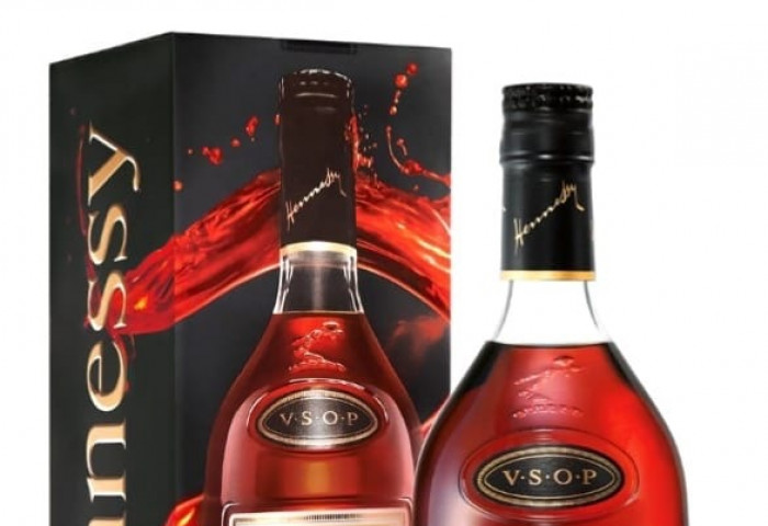 МОНГОЛЧУУД ДАРСЫГ БОР ӨНГӨТЭЙ Л БОЛ WHISKУ ГЭЖ БОДДОГ