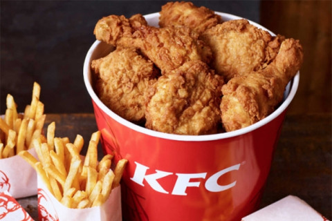 ХӨСҮТ: KFC тахиа идээд бөөлжиж суулгасан гэх 37 хүн хэвтэн эмчлүүлж байна