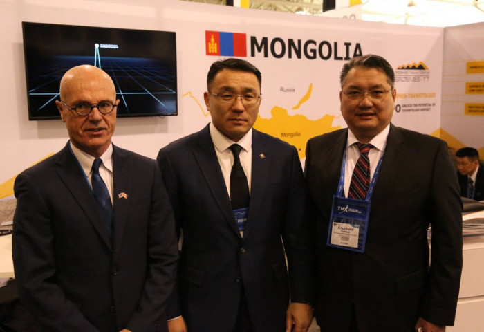 Монгол улс хөгжлийн хурдасгуур том төслүүдээ Торонтод танилцууллаа