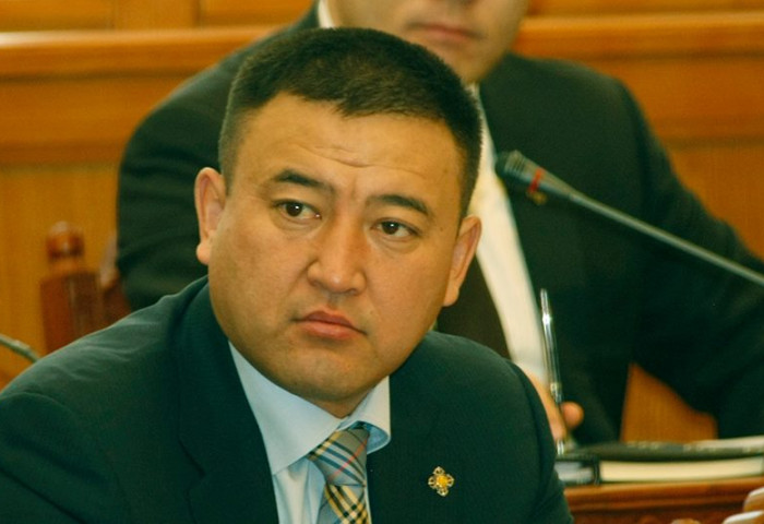 Б.Чойжилсүрэнгийн компани Тост Тосонбумбад хөрс хуулж, иргэд ялагдав