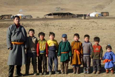Үндэстэн оршихуйн баталгаа: Монголын үрс маш олон болтугай