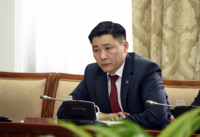 Ё.Баатарбилэг: Нийгэм өөрчлөгдөөд байхад нэг л хөтөлбөрөөр “нүдээд” байж болохгүй