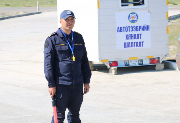 ЗОРЧИГЧ ТЭЭВРИЙН ҮЙЛЧИЛГЭЭНД ИРГЭД СЭТГЭЛ ХАНГАЛУУН БАЙНА