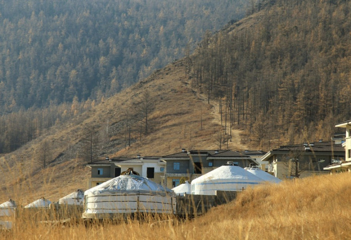 БОГДХАН УУЛАНД 40 ГА ГАЗАР ЭЗЭМШДЭГ ТУС КОМПАНИ АЛХАГЧДАД ЗОРИУЛЖ БАРИХ АРИУН ЦЭВРИЙН БАЙГУУЛАМЖИЙН АЖЛЫГ ГАЦААЖ БАЙНА