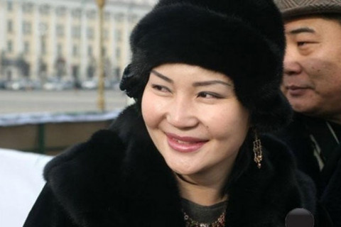 Ирэх сонгуулиар дуучин Т.Баясгалан нэр дэвшихээр бэлдэж байгаа гэнэ