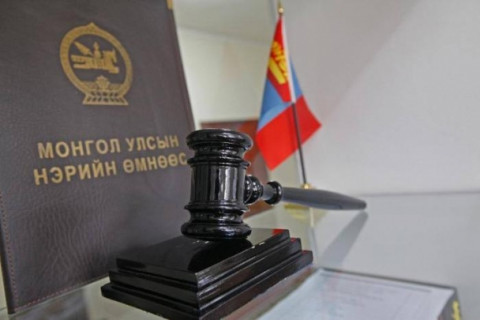 Салхитын ордтой холбоотой 6 шүүгчийн шүүх хурлыг хойшлууллаа