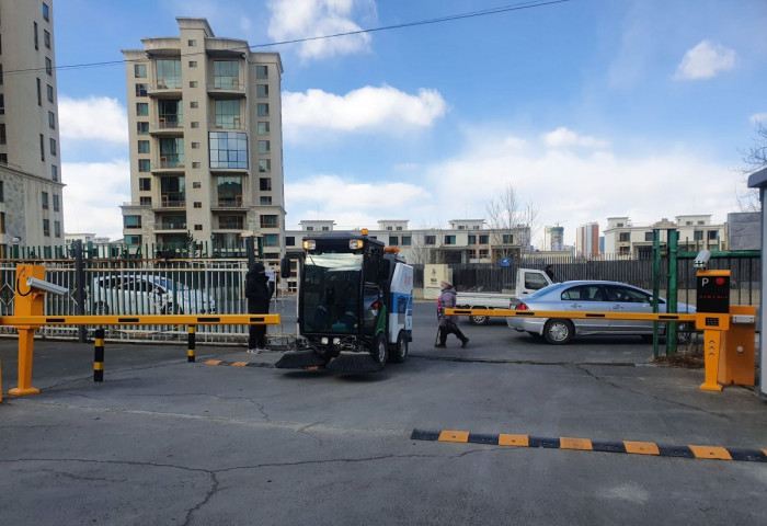 Бурхан багшийн цэцэрлэгт хүрээлэнг тохижуулж эхэллээ