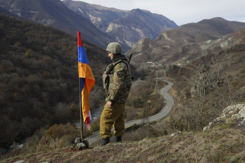 Азербайжаны арми Уулын Карабахын нутаг дэвсгэрт байлдааны ажиллагаа эхлүүллээ