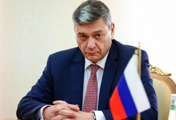 Монголын түншүүдэд маань дайснуудын тавьсан урхинаас гарах мэргэн ухаан хангалттай байгаа гэдэгт итгэж байна