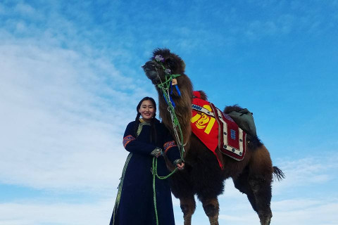 Монголоос Лондон хүртэл тэмээн жингээр аялаж буй Байгальмаагийн аялал амжилттай үргэлжилж байна 