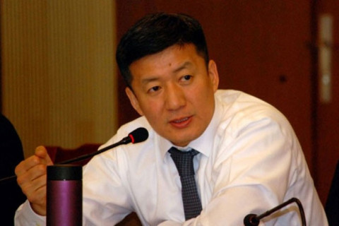 Монгол Улсын Сангийн сайд асан С.Баярцогтыг Авлигатай тэмцэх газраас шалгаж эхэллээ.